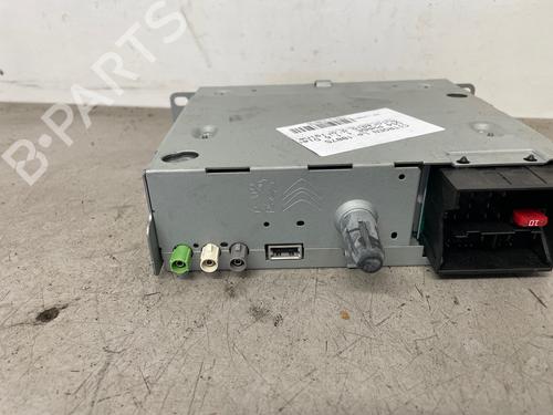 Used Radio Radio 37866692 37866692