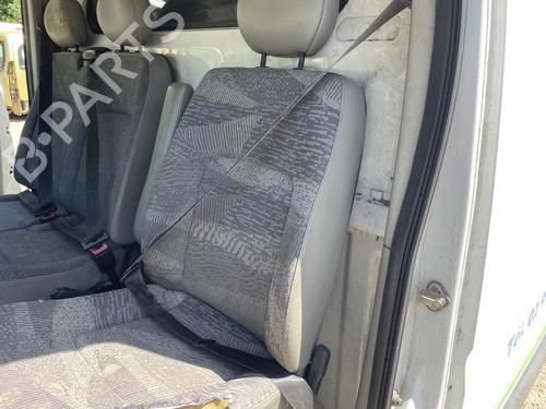 front-left-seatbelt-nissan-interstar-van-x70-2002-35992516 main image