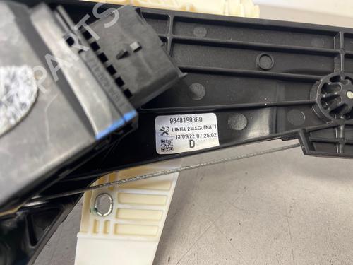 Used Rear right window mechanism Rear right window mechanism PEUGEOT 5008 II (MC_, MJ_, MR_, M4_) 1.5 BlueHDi 130 (MCYHZJ, MCYHZR, MCYHZX) (131 hp) 39175158 39175158