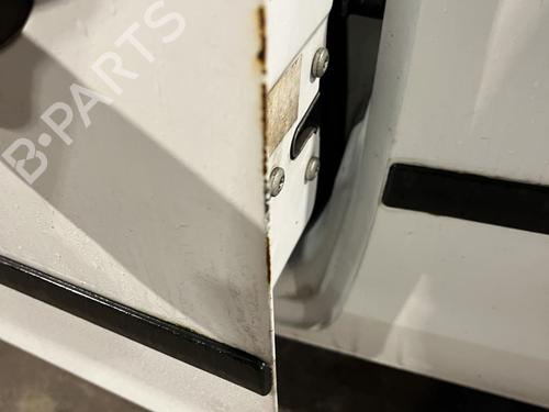 left-front-door-opel-corsa-c-x01-2000-2001-2002-2003-2004-2005-2006-2007-2008-2009-31646981 main image