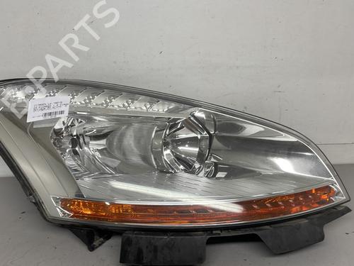 Faro derecho CITROËN C4 Picasso I MPV (UD_) 2.0 HDi 138 (136 hp) 29995931