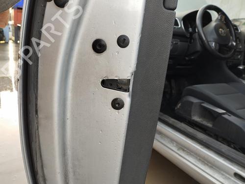 Used Front left lock VW GOLF VI (5K1) 1.6 TDI (105 hp) 26427523