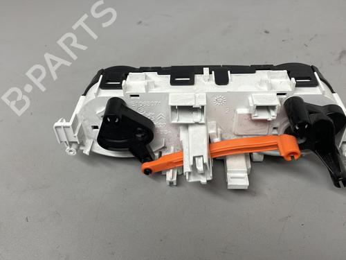 climate-control-peugeot-208-i-ca_-cc_-2012-2013-2014-2015-2016-2017-2018-2019-2020-2021-26421448 main image