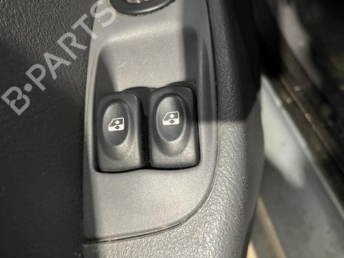 Spejlkontakt RENAULT MEGANE I (BA0/1_) 1.6 16V (BA04, BA0B, BA11, BA1J, BA16, BA19, BA1K, BA1V,... (107 hp) 31017470