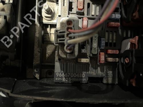 Used Fuse box Fuse box CITROËN BERLINGO Box Body/MPV (B9) 1.6 HDi 90 16V (90 hp) 39935652 39935652