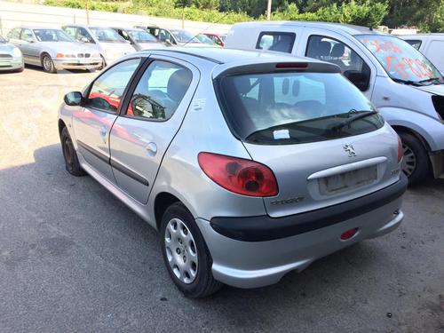 Console central PEUGEOT 206 Hatchback (2A/C) 1.4 HDi eco 70 | BP27282012I22 