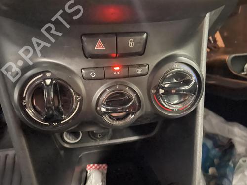 Right mirror glass PEUGEOT 208 I (CA_, CC_) 1.4 HDi | BP26416458C147