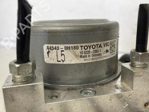 abs-pump-toyota-aygo-x-_b7_-2022-26427044 main image