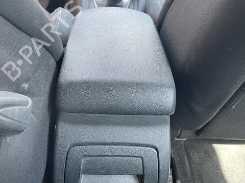 Console centrale Console centrale CITROËN C5 III Break (RW_) 2.0 HDi 140 (140 hp) 37277725 37277725