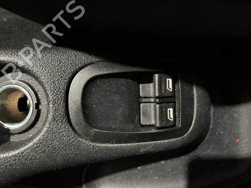 Mando PEUGEOT 206+ (2L_, 2M_) 1.4 HDi eco 70 (68 hp) 31357239