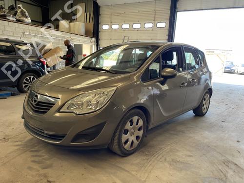 Used Wheel arch OPEL MERIVA B MPV (S10) 1.4 (75) (120 hp) 26420833