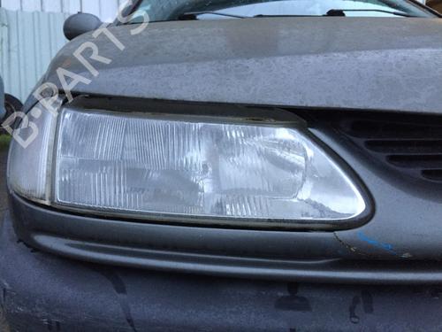 Used Right headlight Right headlight RENAULT LAGUNA I (B56_, 556_) 2.0 (B56C/H/N) (113 hp) 30702604 30702604