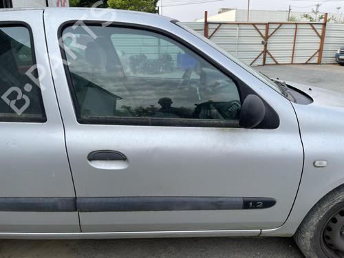Przełącznik szyby przedniej prawej RENAULT CLIO II (BB_, CB_) 1.2 (BB0A, BB0F, BB10, BB1K, BB28, BB2D, BB2H, CB0A,... 8200060046