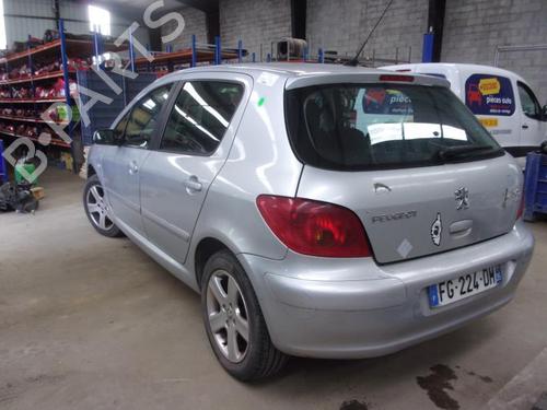 Fuse box PEUGEOT 307 (3A/C) 2.0 HDi 110 | BP26428327E1 