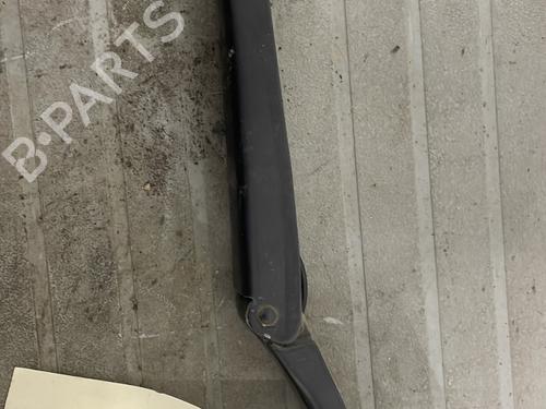 front-windshield-wiper-arm-vw-passat-b7-variant-365-2010-2011-2012-2013-2014-2015-31322451 main image