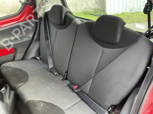 Used Rear right seatbelt Rear right seatbelt TOYOTA AYGO (_B1_) 1.0 (KGB10_, KGB10R) (68 hp) 31376876 31376876
