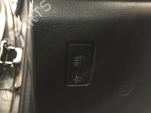 Used Headlight switch PEUGEOT 307 SW (3H) 1.6 HDI 110 (109 hp) 30515689