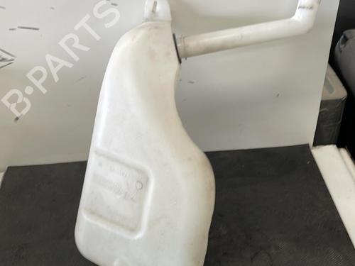 Used Windscreen washer tank RENAULT MEGANE III Grandtour (KZ0/1) 1.5 dCi (KZ09, KZ0D, KZ1G, KZ29, KZ14, KZ1W, KZ10, KZ1F,... (110 hp) 26422449