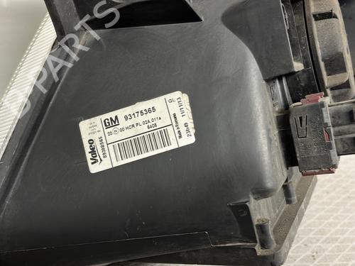 right-headlight-opel-meriva-a-mpv-x03-2003-2004-2005-2006-2007-2008-2009-2010-33028724 main image