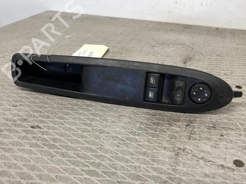 Used Left rear window switch Left rear window switch CITROËN DS4 (NX_) 1.6 HDi 115 (114 hp) 32391706 32391706