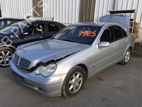Used Left front steering knuckle MERCEDES-BENZ C-CLASS (W203) C 220 CDI (203.006) (136 hp) 30318592