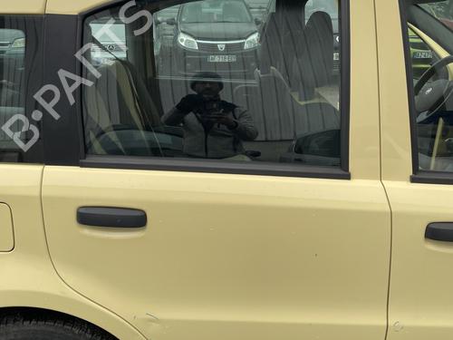 Vetro posteriore destro FIAT PANDA (169_) 1.2 LPG (169CXF1A) (69 hp) 30736232