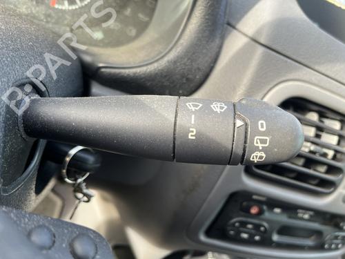 Used Steering column stalk Steering column stalk RENAULT CLIO II (BB_, CB_) 1.6 (B/CB0D, BB00) (90 hp) 33884141 33884141