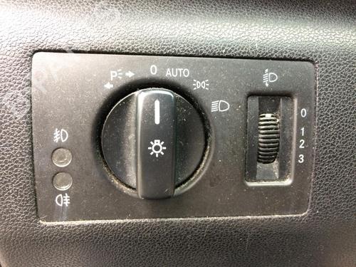 Headlight switch MERCEDES-BENZ B-CLASS Sports Tourer (W245) B 200 CDI (245.208) | BP28567488I24 