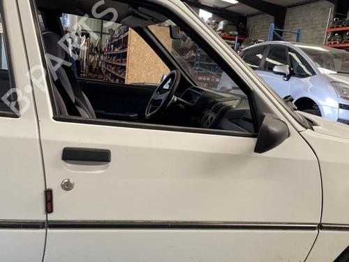 Used Right front door PEUGEOT 205 II (20A/C) 1.7 Diesel (60 hp) 26416136