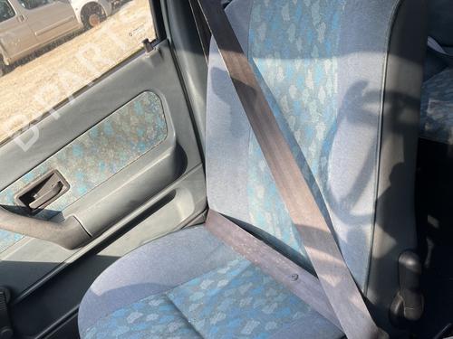 Sikkerhedssele foran højre Sikkerhedssele foran højre RENAULT CLIO I (B/C57_, 5/357_) 1.4 (B/C57T, B/C57Y) (79 hp) 37634042 37634042