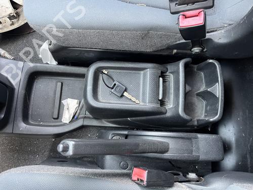 Console centrale Console centrale NISSAN NV200 Van 1.5 dCi 90 (M20, M20N, M20M) (90 hp) 36896996 36896996