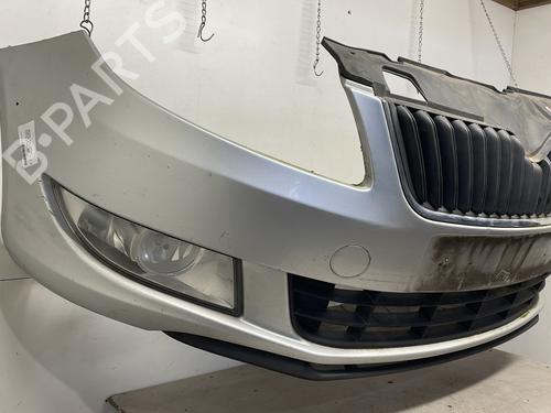 front-bumper-skoda-fabia-ii-542-2006-2007-2008-2009-2010-2011-2012-2013-2014-33475589 main image