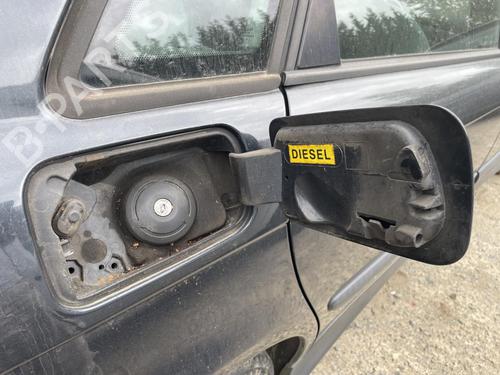 fuel-flap-citroen-c5-i-dc_-2001-2002-2003-2004-2005-39081372 main image