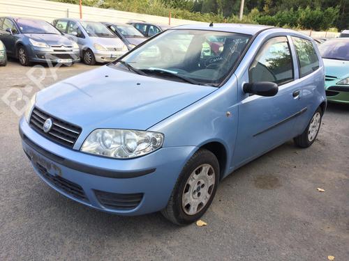 Brugte FIAT PUNTO (188_) 1.2 60 (188.030, .050, .130, .150, .230, .250) (60 hp) 3572927