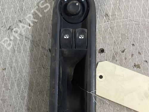 Used Switch RENAULT CLIO III (BR0/1, CR0/1) 1.5 dCi (BR17, CR17) (86 hp) 26427621