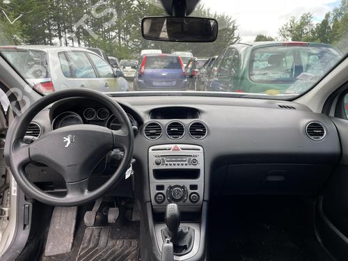 Instrumentbord Instrumentbord PEUGEOT 308 I (4A_, 4C_) 1.6 16V (120 hp) 36520977 36520977