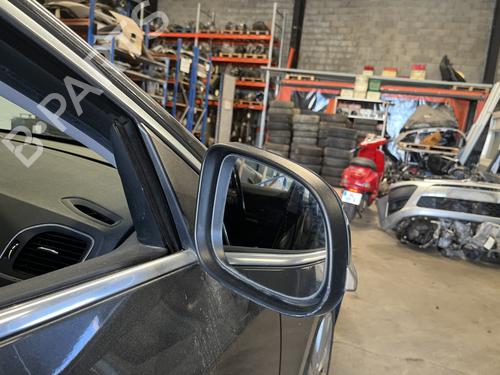 right-mirror-volvo-v60-i-155-2010-2011-2012-2013-2014-2015-2016-2017-2018-39457984 main image
