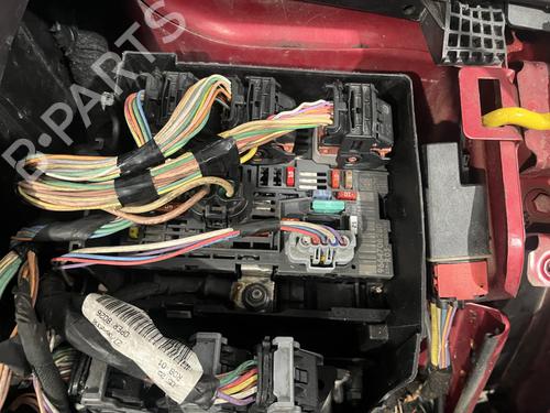 Used Fuse box Fuse box PEUGEOT 308 I (4A_, 4C_) 1.6 HDi (109 hp) 33171974 33171974