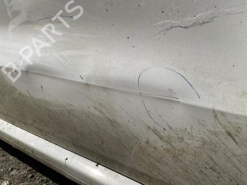 Used Right front door Right front door 38275069 38275069