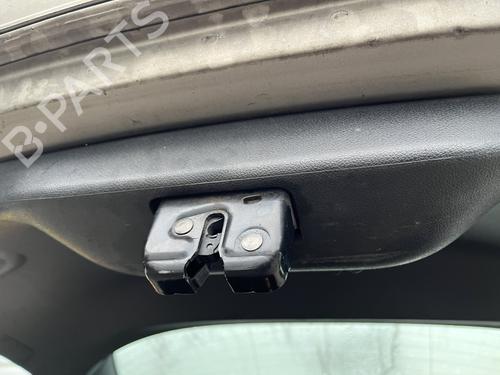 Used Tailgate lock RENAULT MEGANE III Grandtour (KZ0/1) 1.5 dCi (KZ09, KZ0D, KZ1G, KZ29, KZ14, KZ1W, KZ10, KZ1F,... (110 hp) 32093963