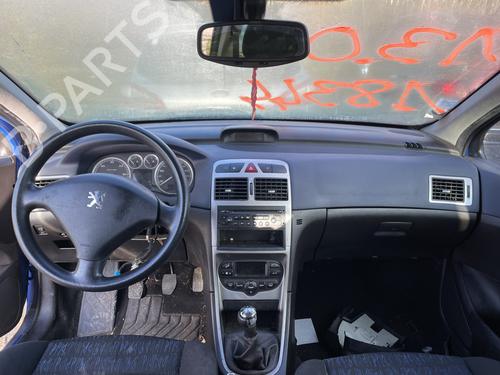 Instrumentbord PEUGEOT 307 (3A/C) 2.0 HDi 110 (107 hp) 31653895