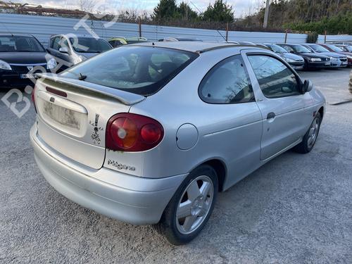 Used Right front brake caliper Right front brake caliper RENAULT MEGANE I Coach (DA0/1_) 1.9 dTi (DA0N) (98 hp) 32496001 32496001