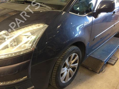 Left front fenders CITROËN C4 Picasso I MPV (UD_) 1.6 HDi 110 | BP29481975C41 