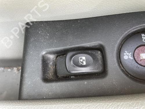 right-front-window-switch-renault-kangoo-kc01_-1997-36572361 main image