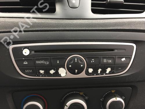 Used Radio RENAULT SCÉNIC III (JZ0/1_) 1.5 dCi (110 hp) 27567410