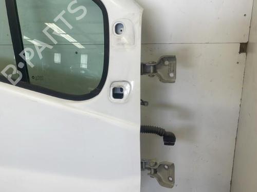 Right front door RENAULT TRAFIC II Van (FL) 1.9 dCi 80 (FL0B) | BP31132736C3 