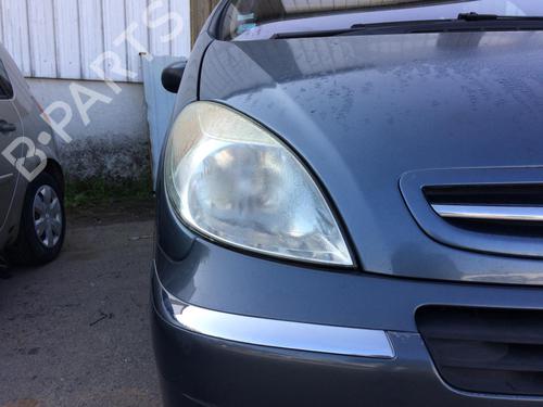 Used Right headlight CITROËN XSARA PICASSO (N68) 1.6 HDi (90 hp) 26687087