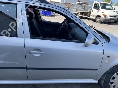 Right front door SKODA OCTAVIA I Combi (1U5) 1.6 1U4831056
