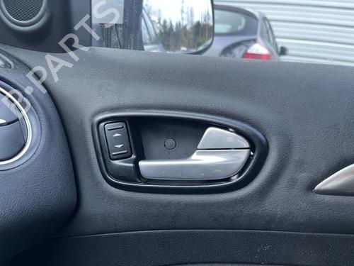 Used Right front window switch FORD MONDEO IV Turnier (BA7) 2.0 TDCi (136 hp) 33172062