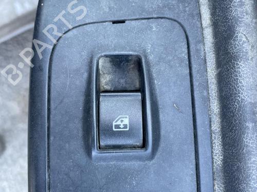 Used Right front window switch Right front window switch FIAT QUBO (225_) 1.3 D Multijet (225CXB1A, 225AXB1A, 225CXB11, 225AXB11,... (75 hp) 27277408 27277408